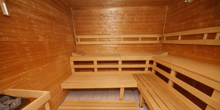 Dovolená v CHKO Jeseníky: pobyt se snídaní či polopenzí, bazén a sauna