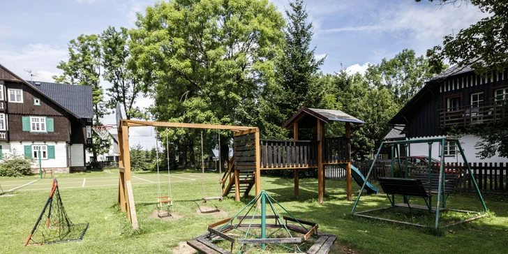 Pobyt ve vyhlášeném historickém Penzionu Rejvíz s výborným jídlem a vnitřním i venkovním wellness