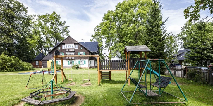 Pobyt ve vyhlášeném historickém Penzionu Rejvíz s výborným jídlem a vnitřním i venkovním wellness
