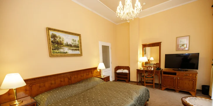 Pobyt v Karlových Varech se snídaní či polopenzí i neomezeným wellness
