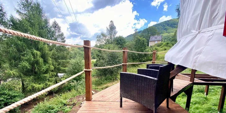 Glamping: zrelaxujte v mongolské jurtě s otevřeným výhledem na noční oblohu, až pro 3 osoby, vč. snídaně