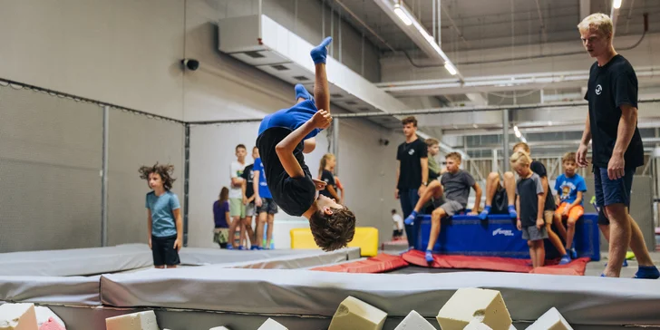 Vstupy nebo permanentky do Jump Academy Olomouc: trampolíny, parkour zóna i 9D kino