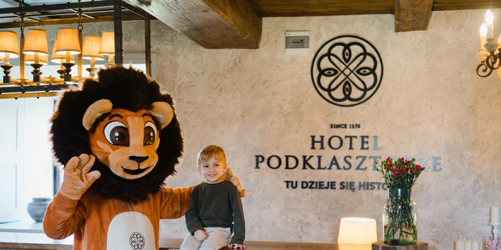 Zážitkový pobyt v bývalém opatství z 12. století 140 km od Varšavy: snídaně, wellness