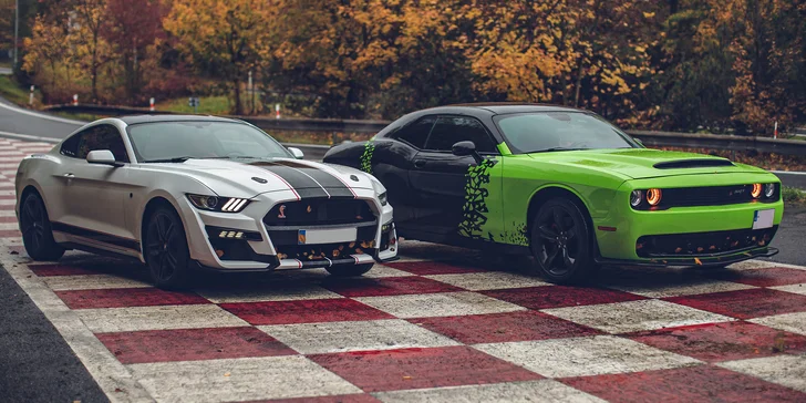 Dodge Challenger nebo Ford Mustang s pevnou střechou či cabrio: až 180 min. jízdy