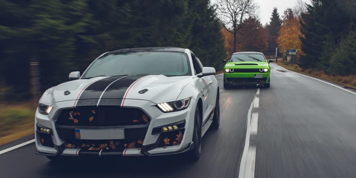 Dodge Challenger nebo Ford Mustang s pevnou střechou či cabrio: až 180 min. jízdy