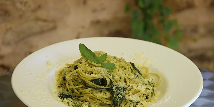 Romantická večeře pro dva: 3chod. degustační italské menu i lahev vína