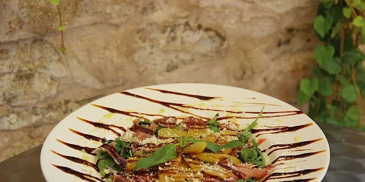 Romantická večeře pro dva: 3chod. degustační italské menu i lahev vína