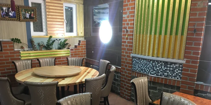 2hod. obědové all you can eat plné asijských specialit v centru Prahy
