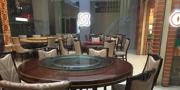 2hod. all you can eat výběrem z menu plné asijských specialit v centru Prahy