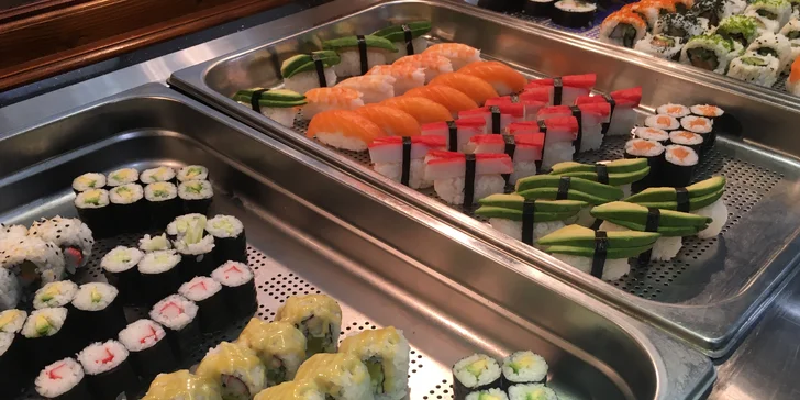 2hod. obědové all you can eat plné asijských specialit v centru Prahy