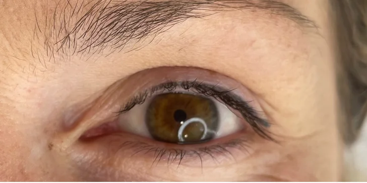 Pohled, kterým okouzlíte: prodloužení řas, lash lifting i laminace obočí