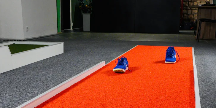 Indoor minigolf na Andělu: 18 jamek a 2 hodiny zábavy pro děti i dospělé