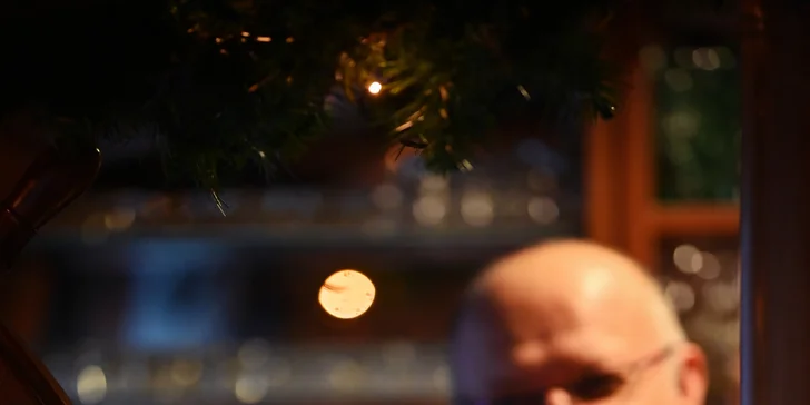 Adventní plavba centrem Prahy s výkladem a nápojem i rautovou večeří
