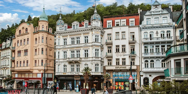 Pobyt v Karlových Varech: snídaně, sleva do restaurace i jízda kočárem