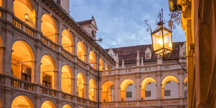 Vánoční trhy v Grazu: výlet za úžasnou atmosférou i památkami UNESCO