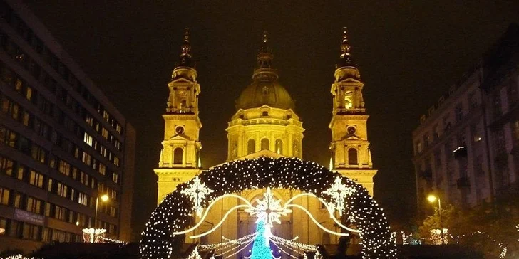 Adventní Budapešť: adventní trhy i návštěva lázní Széchenyi, 1 noc, snídaně i doprava busem