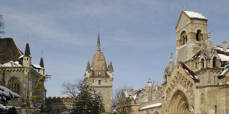 Adventní Budapešť: adventní trhy i návštěva lázní Széchenyi, 1 noc, snídaně i doprava busem