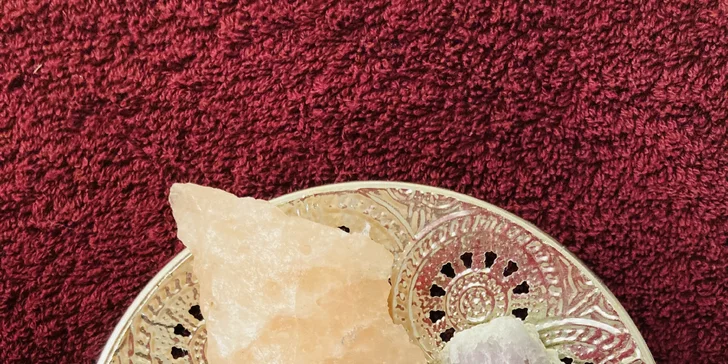 Masáž zad, masáž tělovými svícemi či havajská Lomi Lomi v Horních Měcholupech