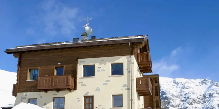 Zimní Livigno: 77 km sjezdovek cca 7 km od hotelu, nejbližší sjezdovka jen 300 m od hotelu, skibus