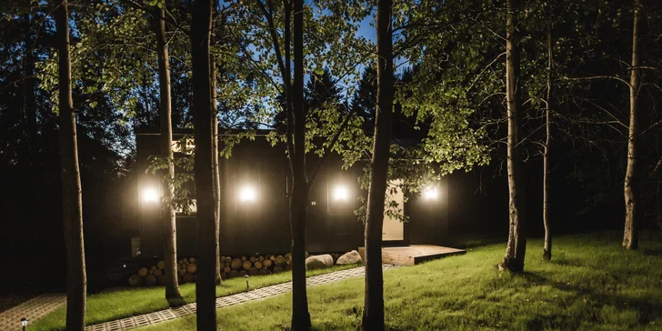 Tatranská Štrba: tiny house v areálu 4* hotelu, polopenze a wellness, děti do 11,9 let zdarma