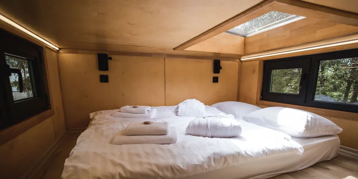 Tatranská Štrba: tiny house v areálu 4* hotelu, polopenze a wellness, děti do 11,9 let zdarma