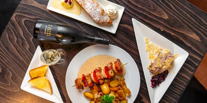 Tříchodové menu pro 2 osoby: kachní paštika, špíz z vepřové panenky a štrúdl se zmrzlinou i prosecco