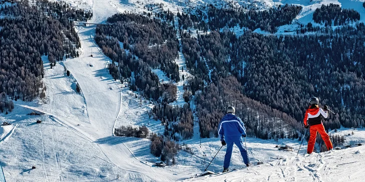 Zimní Livigno: 77 km sjezdovek cca 7 km od hotelu, nejbližší sjezdovka jen 300 m od hotelu, skibus