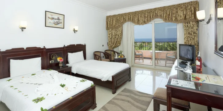Letecky do Egypta: 4* Hotel Three Corners Happy Life Resort přímo u pláže, all inclusive
