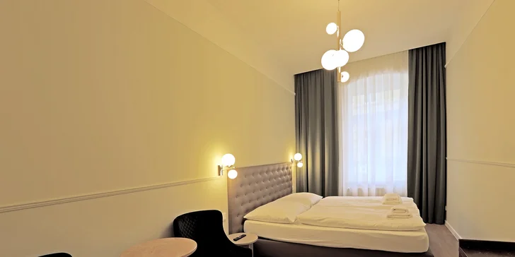 Hotel v centru Karlových Varů: 15 min. pěšky od Mlýnské kolonády, 10 min. od Dvořákových sadů