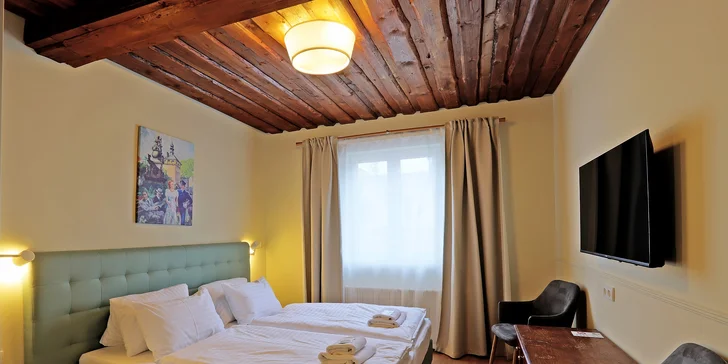 Hotel v centru Karlových Varů: 15 min. pěšky od Mlýnské kolonády, 10 min. od Dvořákových sadů