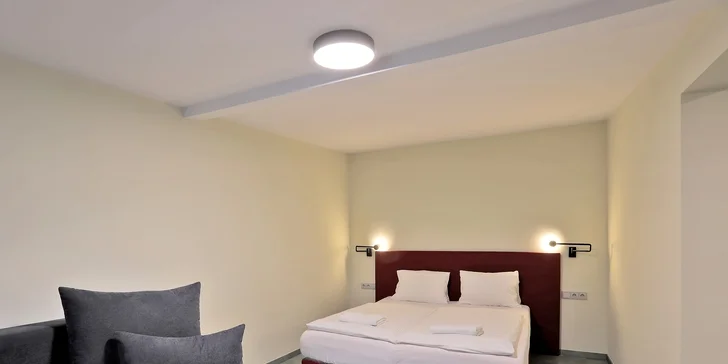 Hotel v centru Karlových Varů: 15 min. pěšky od Mlýnské kolonády, 10 min. od Dvořákových sadů