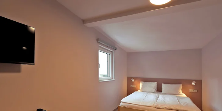 Hotel v centru Karlových Varů: 15 min. pěšky od Mlýnské kolonády, 10 min. od Dvořákových sadů