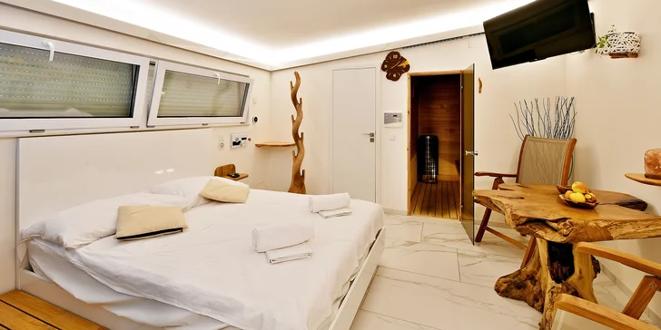Privátní wellness na hodinu i celou noc: finská sauna, vířivá vana, ochlazovací vědro i s Bohemia Sektem