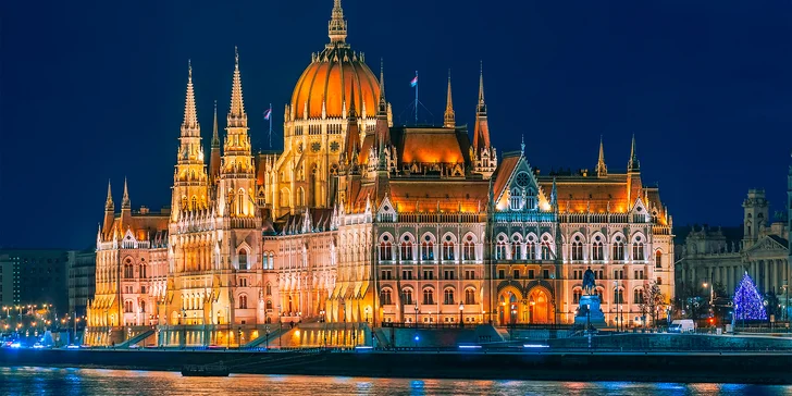 Adventní Budapešť: adventní trhy i návštěva lázní Széchenyi, 1 noc, snídaně i doprava busem