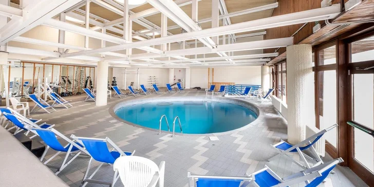 Zimní dovolená v Itálii: hotel přímo na svahu ve skiareálu Pila, polopenze a wellness