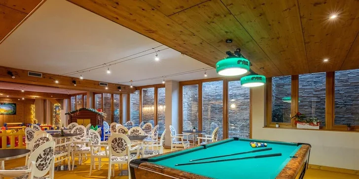Lyžování v Adamellu: hotel Club Piandineve**** u sjezdovky s polopenzí