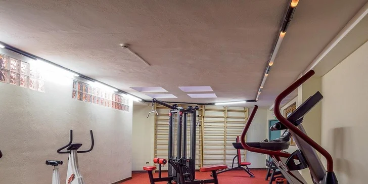 Lyžování v Adamellu: hotel Club Piandineve**** u sjezdovky s polopenzí