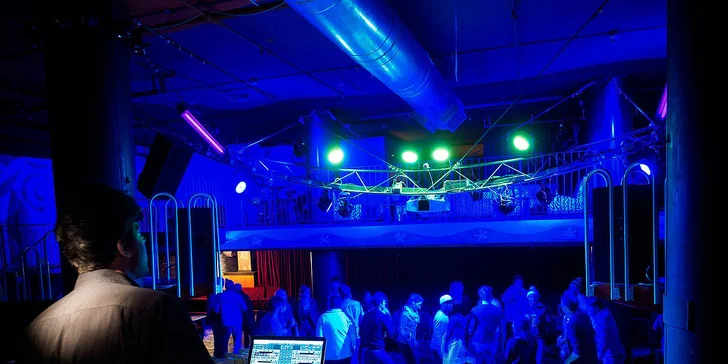 Lyžování v Adamellu: hotel Club Piandineve**** u sjezdovky s polopenzí