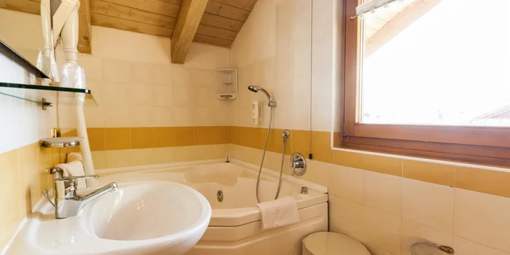Lyžařský pobyt v Dolomitech: 4* hotel Delle Alpi, polopenze a možnost wellness