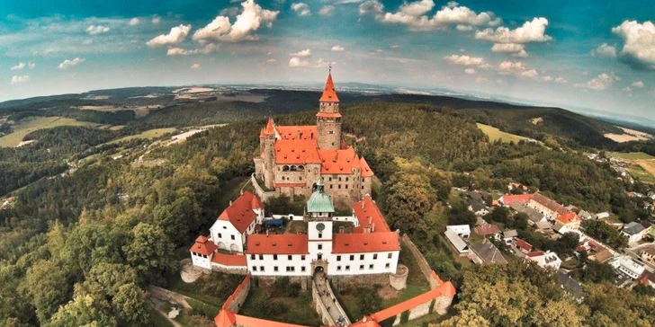 Nezapomeňte si svůj termín rezervovat včas. 