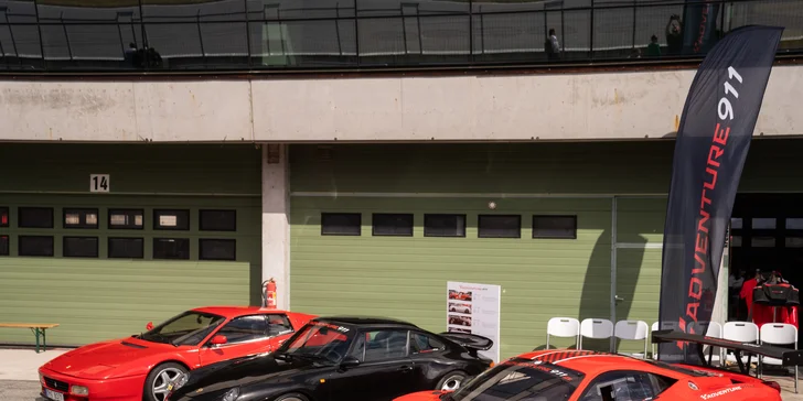 Spolujízda ve Ferrari 458 Evo na závodním okruhu v Brně či Mostě: 1–3 kola