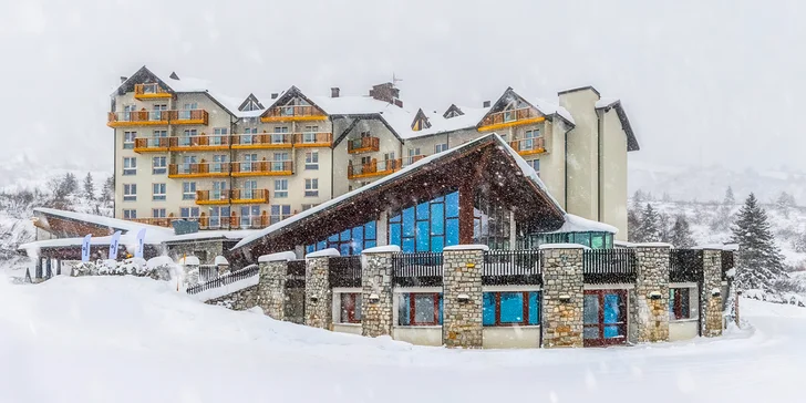 Lyžování v Adamellu: hotel Club Piandineve**** u sjezdovky s polopenzí