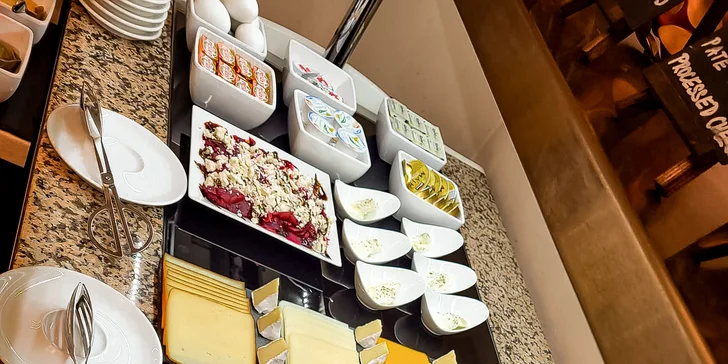 S láskou do Prahy: 4* hotel v centru, snídaně, lahev sektu i romanticky vyzdobený pokoj