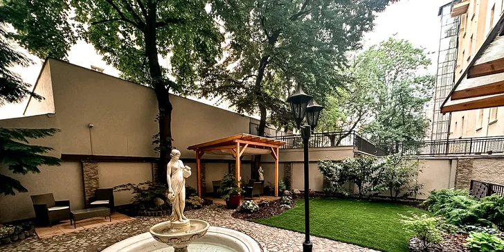 S láskou do Prahy: 4* hotel v centru, snídaně, lahev sektu i romanticky vyzdobený pokoj