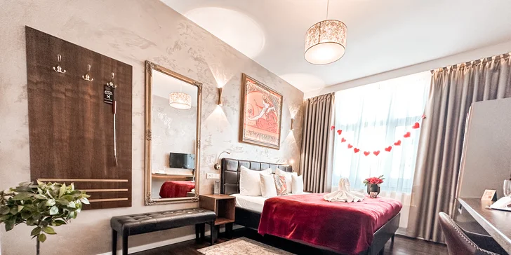 S láskou do Prahy: 4* hotel v centru, snídaně, lahev sektu i romanticky vyzdobený pokoj