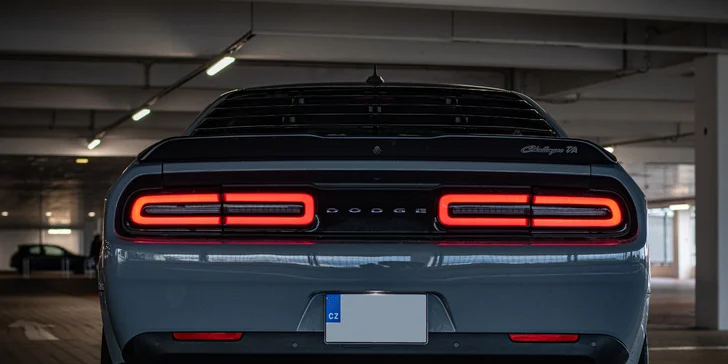 Dodge Challenger V8 5,7 l HEMI s výkonem 400 koní: spolujízda i pronájem