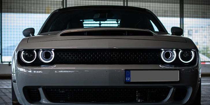 Dodge Challenger V8 5,7 l HEMI s výkonem 400 koní: spolujízda i pronájem