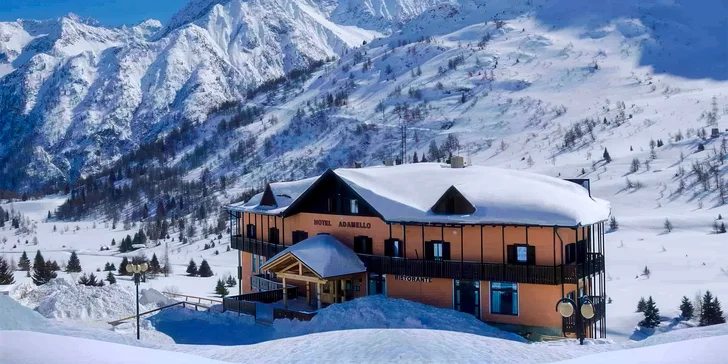 Passo Tonale: hotel Adamello*** jen 350 m od sjezdovky, polopenze i možnost skipasu