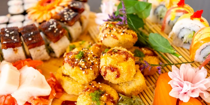 Sushi sety s maki, nigiri, krevetami na špejli i smaženými rolkami: 24-49 ks
