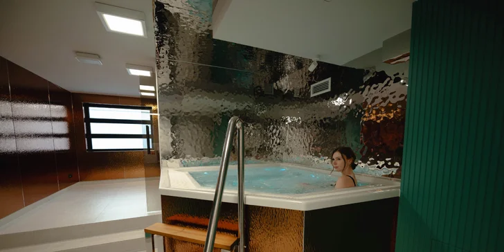 4* hotel v centru Katovic: snídaně, polopenze i pobyt s privátním wellness a masáží